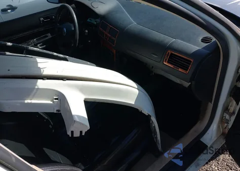 2003 Volkswagen Jetta Gl z USA, uszkodzony, nr VIN 3VWRK69MX3M037355